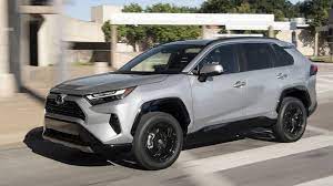 2023 Toyota RAV4 Hybrid: Choosing the Right Trim - Autotrader